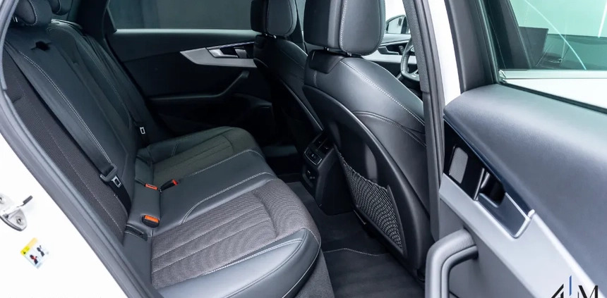 Audi A4 cena 149900 przebieg: 118800, rok produkcji 2019 z Łódź małe 596